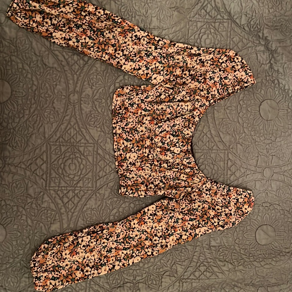 Cropped Floral Long Sleeve
